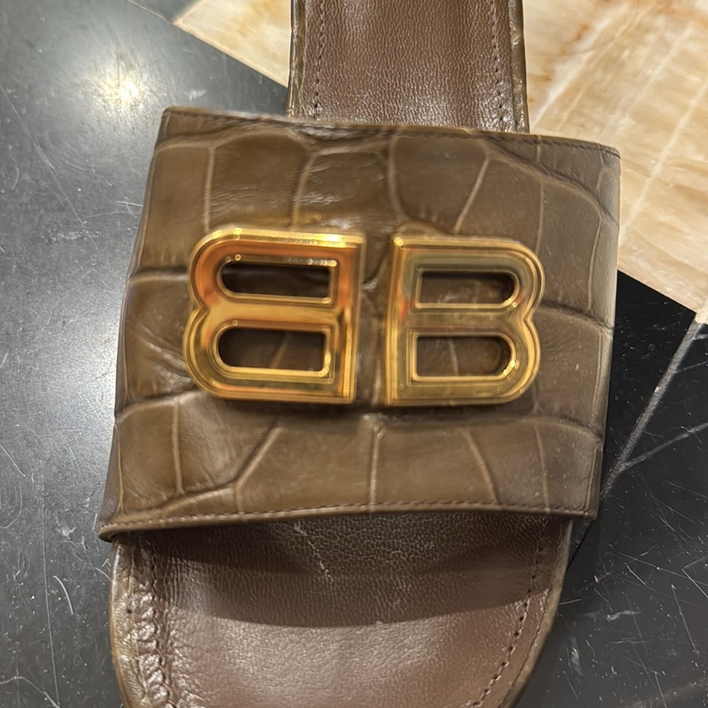 VGUC BALENCIAGA CROC-EMBOSSED GROUPIE SANDAL - Picture 2 of 10